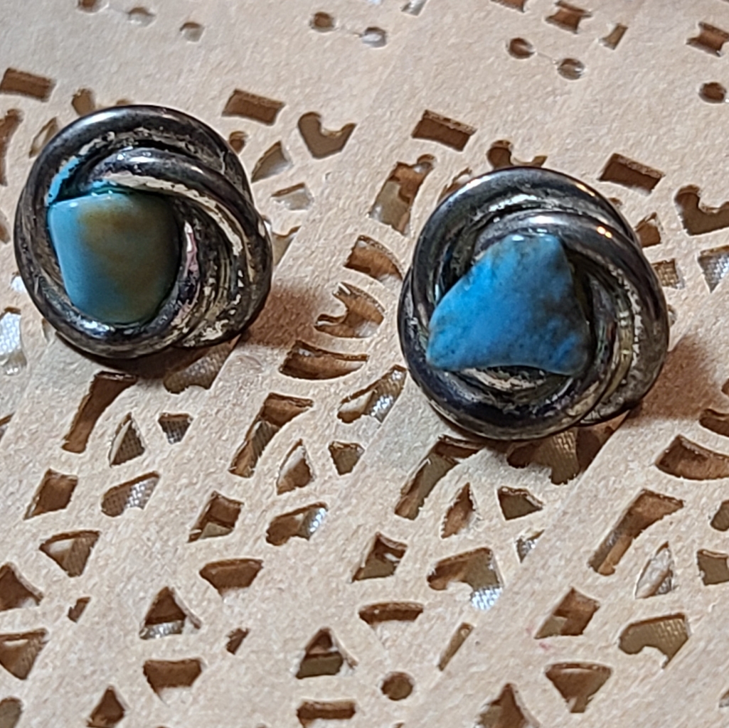 Elegant Silver And Blue Earrings Turquoise Stones 31$